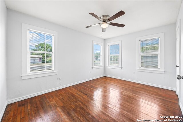 Image 11 of 35 For 234 Readwell Dr