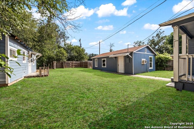 Image 18 of 35 For 234 Readwell Dr