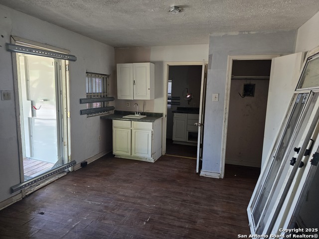 Image 19 of 21 For 211 Betty Jean