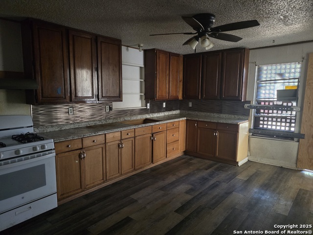 Image 8 of 21 For 211 Betty Jean