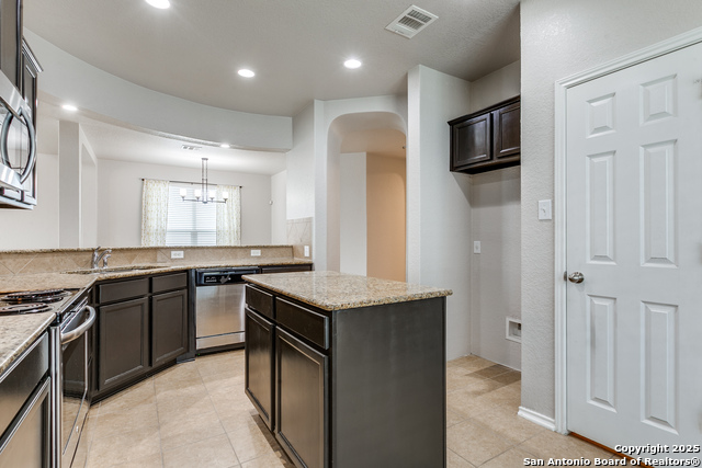 Listing photo id 9 for 10318 Floore Hollow
