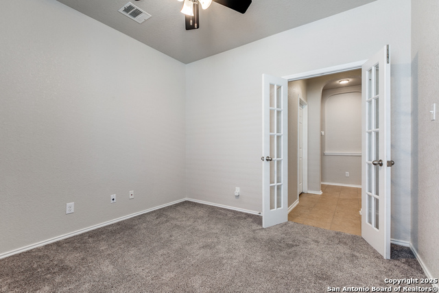 Listing photo id 13 for 10318 Floore Hollow