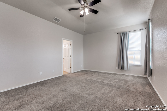 Listing photo id 14 for 10318 Floore Hollow