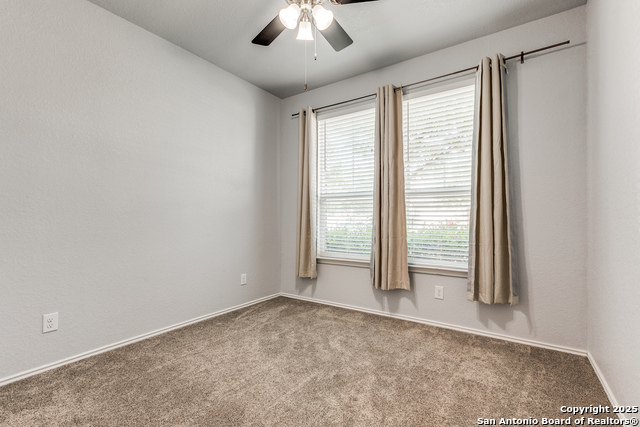 Listing photo id 17 for 10318 Floore Hollow