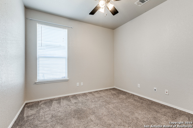 Listing photo id 19 for 10318 Floore Hollow