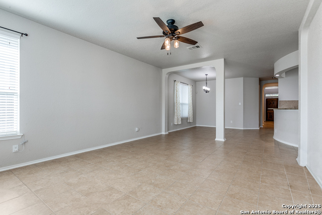 Listing photo id 2 for 10318 Floore Hollow