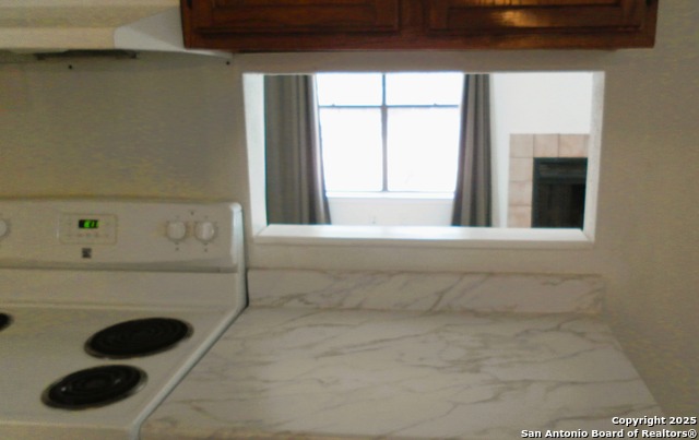 Image 12 of 22 For 9646 Bratton  182