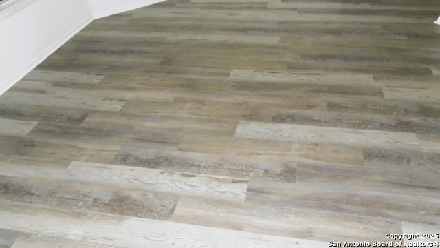 Image 13 of 22 For 9646 Bratton  182