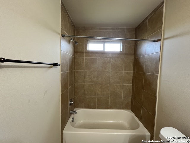 Image 25 of 34 For 6309-6311 Attucks Ln