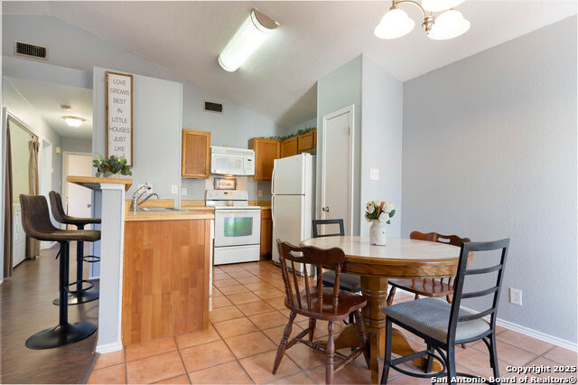 Image 10 of 24 For 3219 Stoney Square