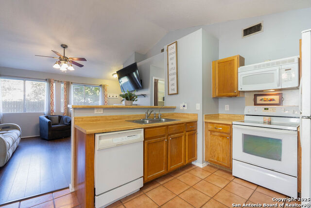 Image 14 of 24 For 3219 Stoney Square