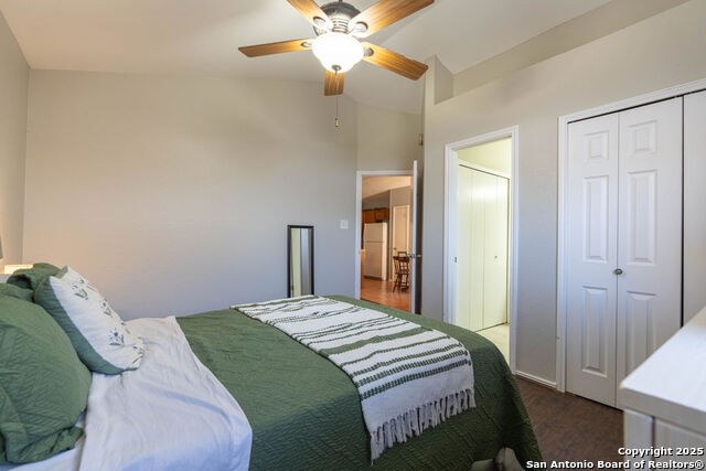 Image 16 of 24 For 3219 Stoney Square