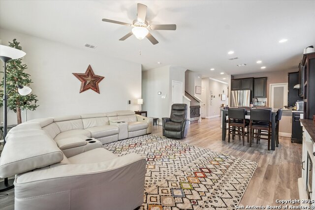 Image 11 of 50 For 7506 Cove Way