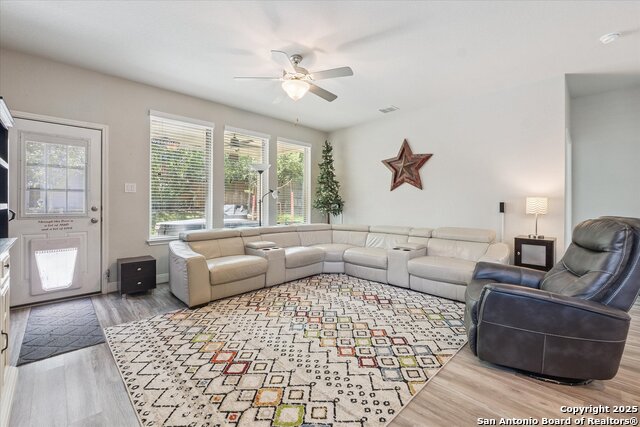 Image 9 of 50 For 7506 Cove Way