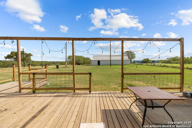 Listing photo id 10 for 3041 Fm 3335