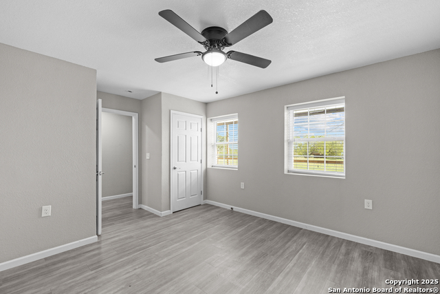Listing photo id 26 for 3041 Fm 3335
