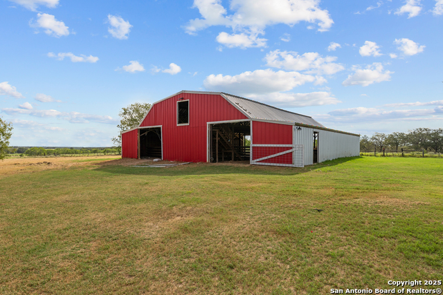 Listing photo id 2 for 3041 Fm 3335
