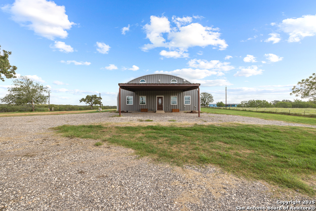 Listing photo id 6 for 3041 Fm 3335