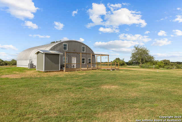 Listing photo id 7 for 3041 Fm 3335