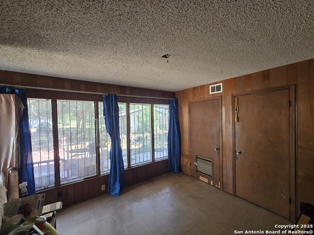 Image 6 of 16 For 119 W Baetz Blvd