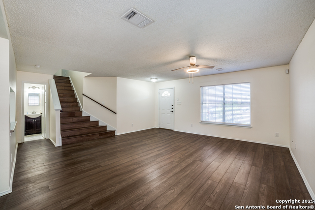 Image 6 of 26 For 12035 Crescent Chase