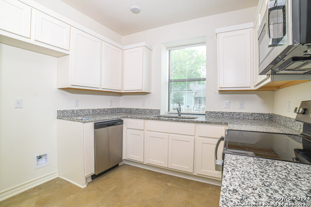 Listing photo id 11 for 827 Florida 101
