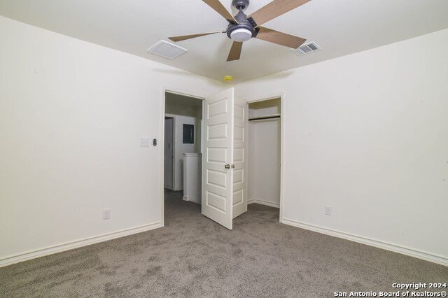 Listing photo id 15 for 827 Florida 101