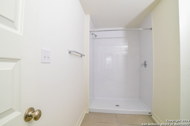 Listing photo id 19 for 827 Florida 101