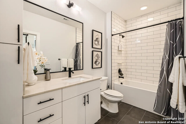 Listing photo id 22 for 3101 Govalle  103