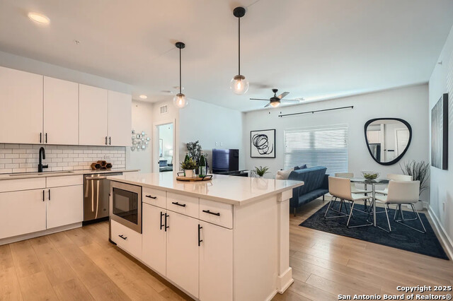 Listing photo id 1 for 3101 Govalle  103