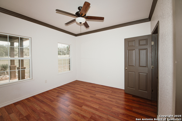 Image 22 of 50 For 1098 Lone Oak