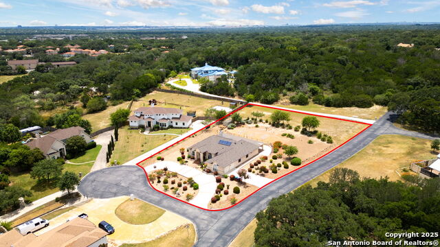 Image 2 of 40 For 15910 Robles Nuevo