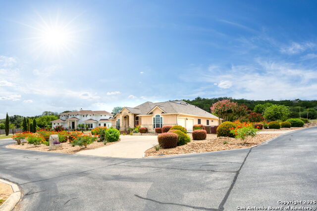 Image 5 of 40 For 15910 Robles Nuevo