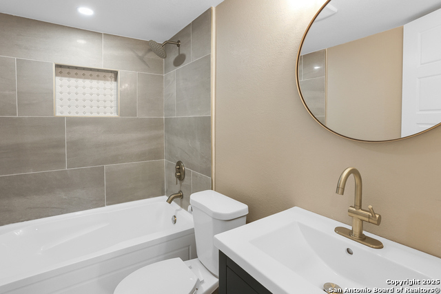 Image 27 of 35 For 926 Nolan St