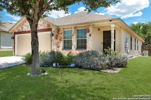 Image 2 of 19 For 16306 Rosebud Vista