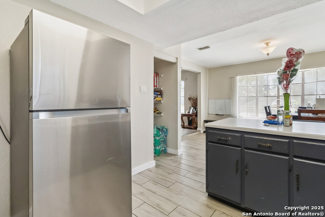 Image 2 of 5 For 5815 Kim Valley Dr