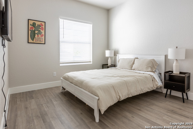 Listing photo id 10 for 343 Porter St 101