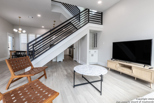 Listing photo id 20 for 343 Porter St 101