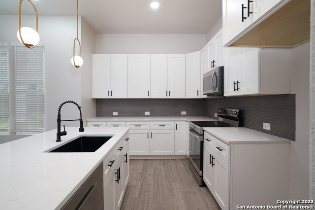 Listing photo id 2 for 343 Porter St 101