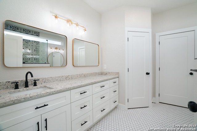 Listing photo id 5 for 343 Porter St 101