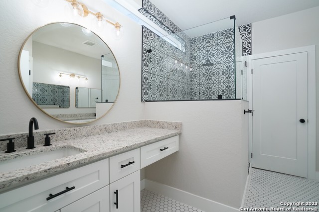 Listing photo id 6 for 343 Porter St 101