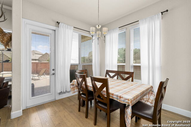 Image 25 of 46 For 10513 Far Reaches Lane