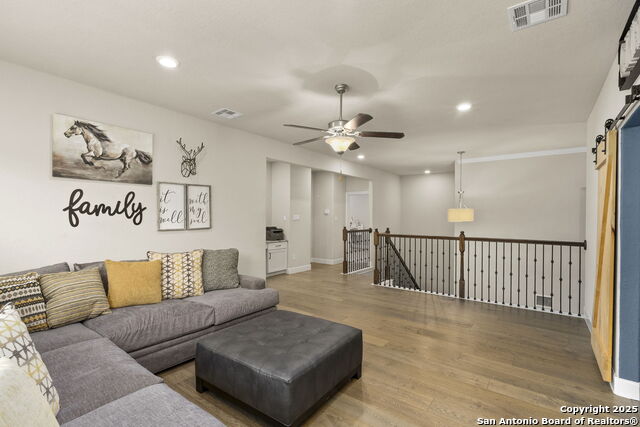 Image 35 of 46 For 10513 Far Reaches Lane