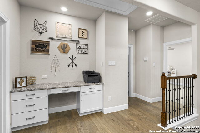 Image 37 of 46 For 10513 Far Reaches Lane