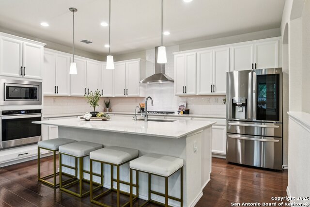 Listing photo id 14 for 8801 Canopy Bnd