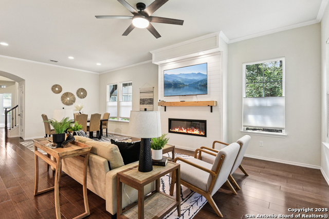 Listing photo id 1 for 8801 Canopy Bnd
