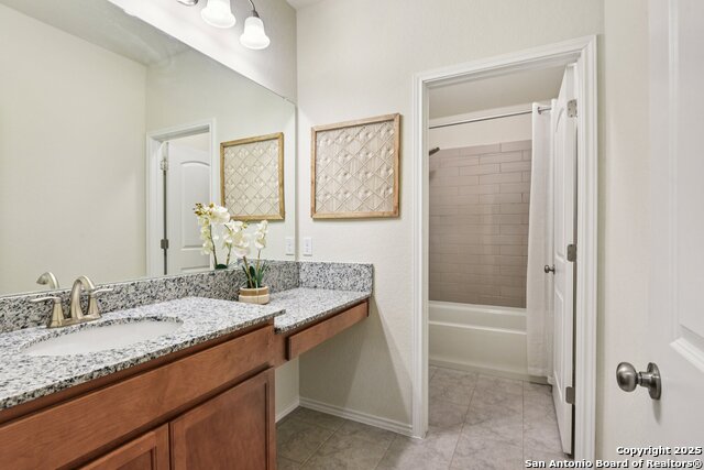 Listing photo id 32 for 8801 Canopy Bnd