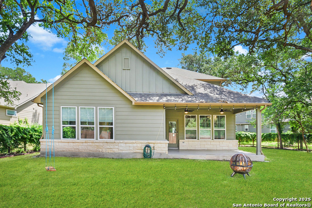 Listing photo id 41 for 8801 Canopy Bnd