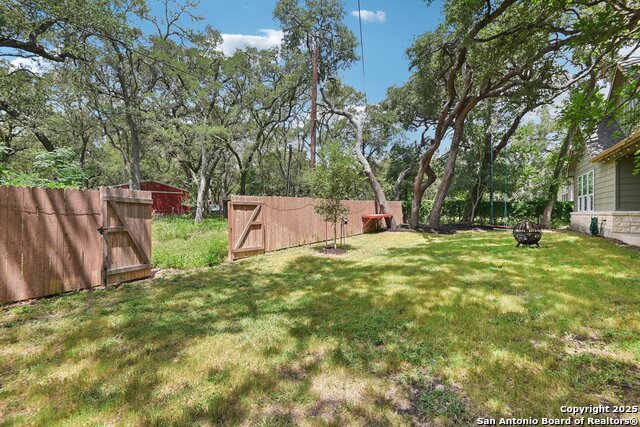 Listing photo id 42 for 8801 Canopy Bnd