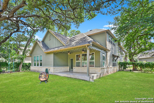 Listing photo id 3 for 8801 Canopy Bnd